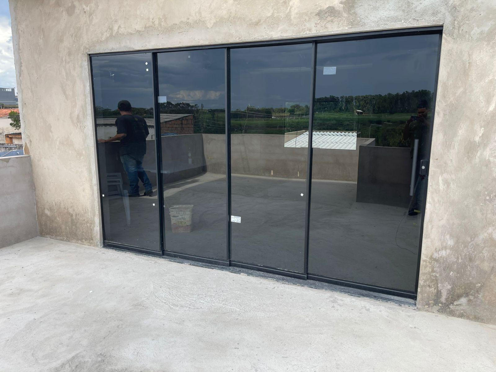 Portas e Janelas de Blindex 